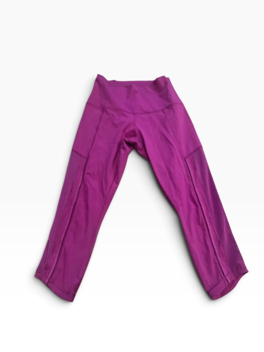 Lululemon Active Cropped Leggings in Magenta